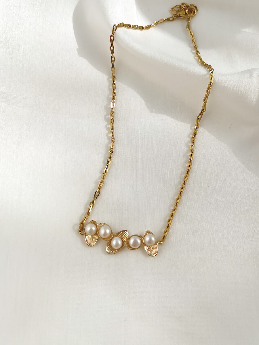Leaves with Fresh Water Pearls in Steel Chain Necklace